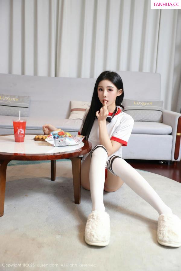   [XiuRen]高清写真图 2025.12.16 No.11110 许微微呀 情趣捆绑第6张图片